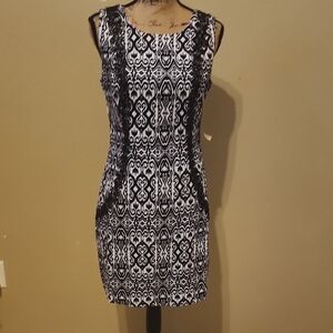 Black & White Sleeveless Black Lace Trimmed By Jade Melody Tam NWT Size Medium